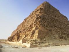 Եգիպտական ​​կոնկրետ բուրգերի մասին առասպելների ոչնչացում Ուժ և մեծություն